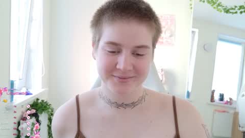 Snapshot of zlata_in_xxxland chatting on October 19, 2025, 8:59 am Zlata online show from October 19, 2025, 8:59 am