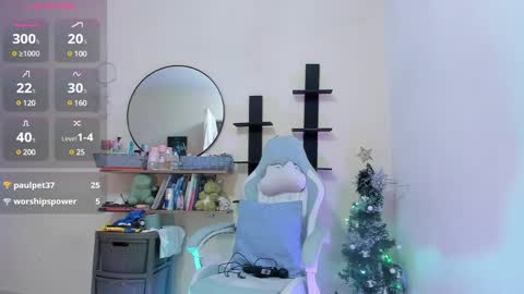 zoe_37 online show from December 12, 2024, 3:10 am