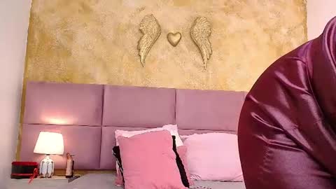zoe_aitanaa online show from July 15, 2026, 9:20 pm
