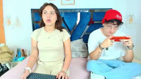 Zoe and dylan  online show from December 15, 2025, 12:09 pm