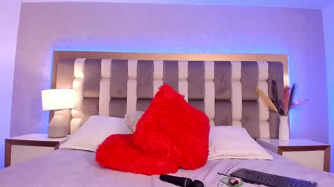 Snapshot of zoe_banks_ chatting on March 8, 2025, 4:34 am zoe_banks_ online show from March 8, 2025, 4:34 am