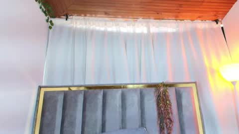 Zoe online show from February 16, 2026, 12:34 pm