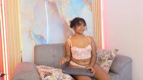 Snapshot of zoe_grence11_aws chatting on September 28, 2025, 4:01 pm Zoe Grence online show from September 28, 2025, 4:01 pm