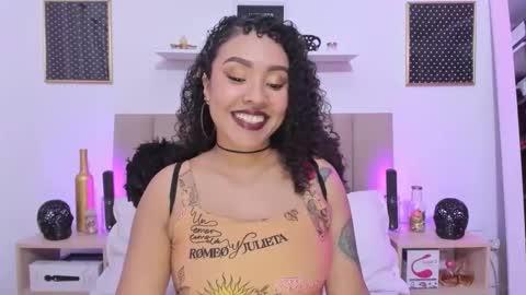 Zoe Gruber online show from October 17, 2025, 7:38 pm