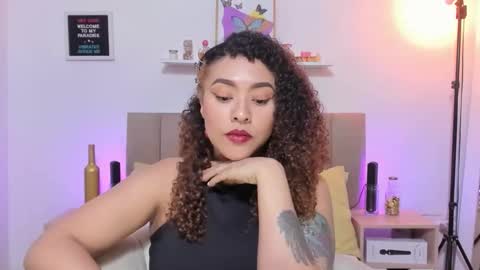 Zoe Gruber online show from November 14, 2025, 1:15 am