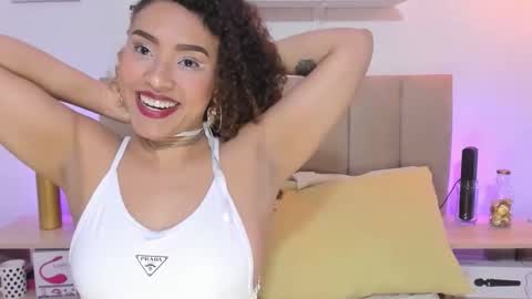 Zoe Gruber online show from November 14, 2025, 9:46 pm