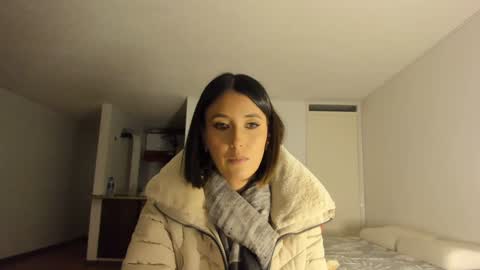 Snapshot of zoe_jeane_beker chatting on December 20, 2024, 2:52 am ZOE online show from December 20, 2024, 2:52 am