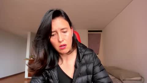 ZOE online show from October 25, 2025, 8:25 pm