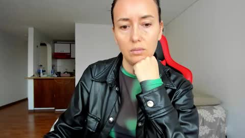 ZOE online show from February 18, 2026, 10:06 pm