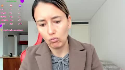 Snapshot of zoe_jeane_beker chatting on June 30, 2026, 8:10 pm ZOE online show from June 30, 2026, 8:10 pm