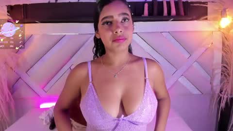 Snapshot of zoe_johnsonn1 chatting on May 26, 2026, 11:01 pm Zoey online show from May 26, 2026, 11:01 pm