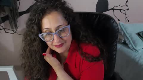 Zoe Koller online show from October 25, 2025, 2:52 am