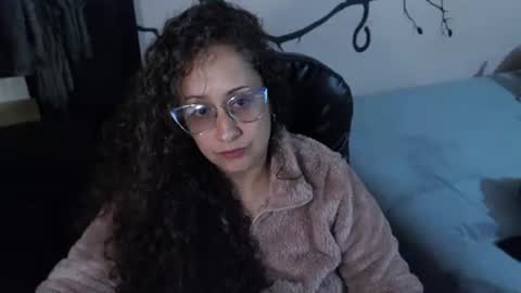 Zoe Koller online show from June 10, 2026, 1:06 am