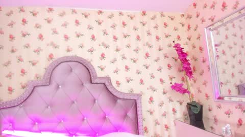 CAMILA online show from December 24, 2024, 8:44 am