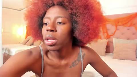 Snapshot of zoe_novakk chatting on November 2, 2025, 4:42 pm Zoe Novakk online show from November 2, 2025, 4:42 pm