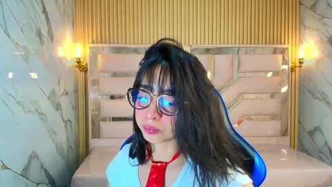 Zoe  online show from October 24, 2025, 3:36 am