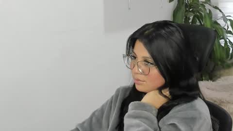 Snapshot of zoe_roze_17 chatting on September 27, 2025, 3:50 pm Zoe online show from September 27, 2025, 3:50 pm