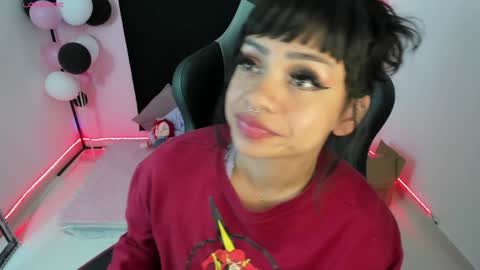 zoe_sullivan_ online show from December 16, 2024, 12:38 pm