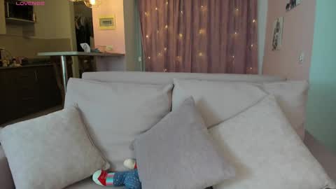 zoe_sullivan_ online show from January 19, 2025, 9:44 am