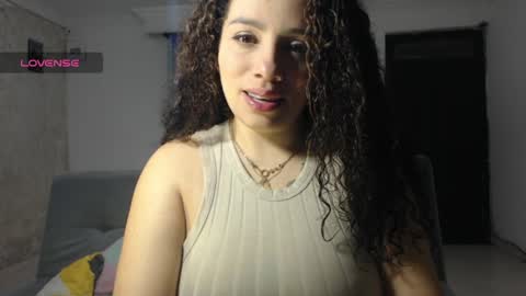 Snapshot of zoe_tai chatting on April 5, 2026, 12:08 am zoe tai online show from April 5, 2026, 12:08 am