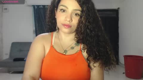Snapshot of zoe_tai chatting on May 1, 2026, 6:51 am zoe tai online show from May 1, 2026, 6:51 am
