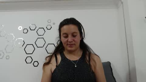 Carolina online show from October 6, 2025, 10:18 pm