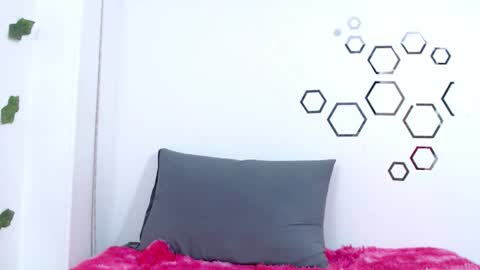 Carolina online show from November 8, 2025, 10:30 pm