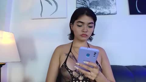 Snapshot of zoe_wang chatting on September 18, 2025, 3:08 am Zoe online show from September 18, 2025, 3:08 am