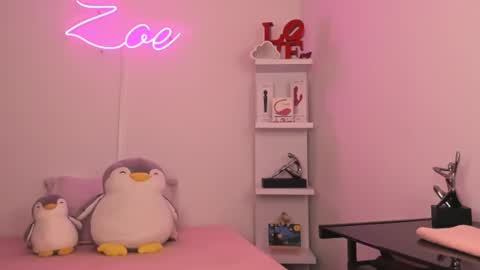 zoecams online show from March 25, 2026, 8:59 pm