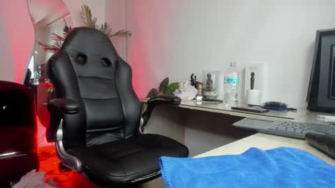 Zoe online show from February 12, 2026, 8:09 am