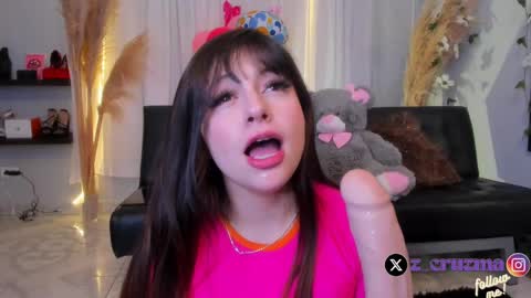 Snapshot of zoee_cruz chatting on February 26, 2025, 6:11 pm Camila online show from February 26, 2025, 6:11 pm
