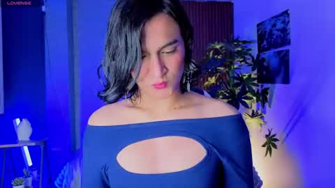 ZOE online show from June 14, 2026, 5:53 am