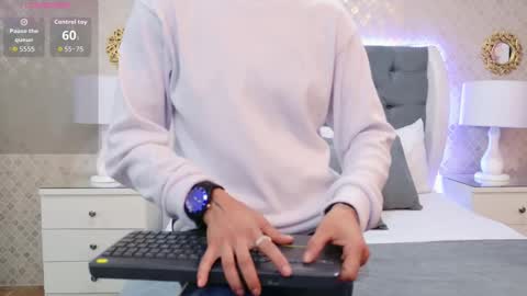 Zoe Krug online show from January 6, 2026, 1:15 pm