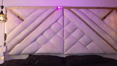 Zoe online show from March 25, 2026, 1:39 pm