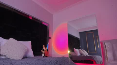 zoevidal_ online show from January 22, 2025, 11:45 am