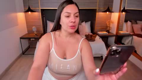 Snapshot of zoevold chatting on February 22, 2026, 2:37 pm ZOE online show from February 22, 2026, 2:37 pm