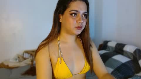 Snapshot of zoey_cummer chatting on February 16, 2025, 4:09 am zoeylicious online show from February 16, 2025, 4:09 am