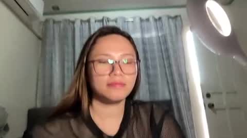 Snapshot of zoey_foryou chatting on October 21, 2025, 4:13 am zoey_foryou online show from October 21, 2025, 4:13 am