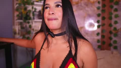 zoey fox  online show from April 12, 2026, 2:05 am