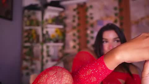 zoey fox  online show from July 6, 2026, 12:07 am