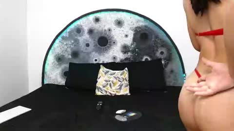 Snapshot of zoey_jayden chatting on February 11, 2025, 11:54 pm Zoey Jayden online show from February 11, 2025, 11:54 pm