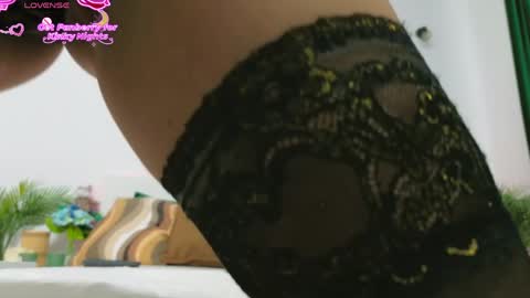 Zoey online show from April 14, 2026, 2:01 pm