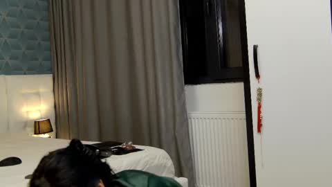 Snapshot of zoeylarkens chatting on February 21, 2025, 1:33 am Zoey online show from February 21, 2025, 1:33 am