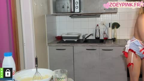 Zoey online show from April 9, 2026, 6:19 am