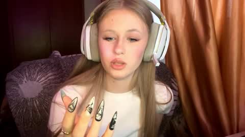 Lisa online show from February 21, 2026, 8:37 am