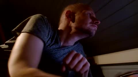 Snapshot of zolexthomas chatting on December 10, 2024, 10:37 pm zolexthomas online show from December 10, 2024, 10:37 pm