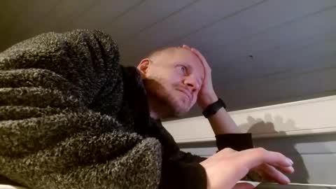 Snapshot of zolexthomas chatting on December 15, 2024, 8:15 pm zolexthomas online show from December 15, 2024, 8:15 pm