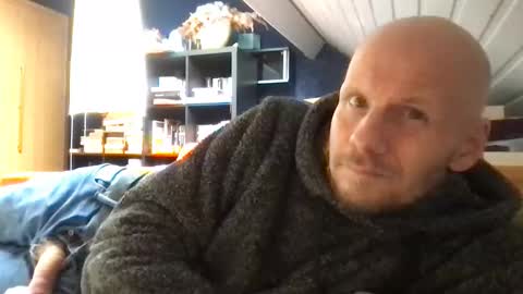 Snapshot of zolexthomas chatting on October 10, 2025, 1:32 pm zolexthomas online show from October 10, 2025, 1:32 pm