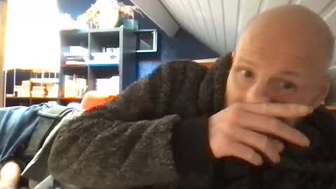 Snapshot of zolexthomas chatting on October 21, 2025, 2:29 pm zolexthomas online show from October 21, 2025, 2:29 pm