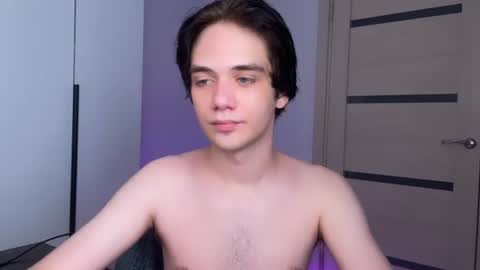 Zombdeeeee online show from July 29, 2026, 7:39 am